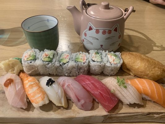 Sushi Neko by null