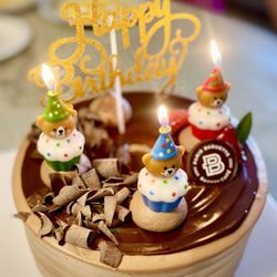 Paris Baguette - Three birthday celebrations in the family = 3 bear candles... on PB's chocolate chiffon cake