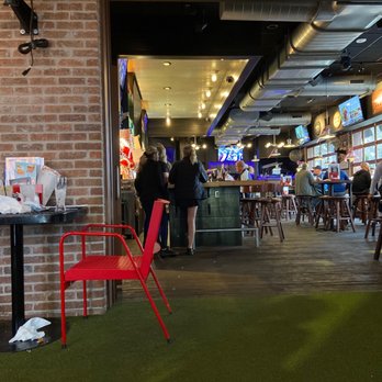 Drake's Chattanooga - a red chair in a restaurant - Sushi Bars Near Me - Chattanooga, Tennessee Drake's Chattanooga - a red chair in a restaurant - Sushi Bars Near Me - Chattanooga, Tennessee