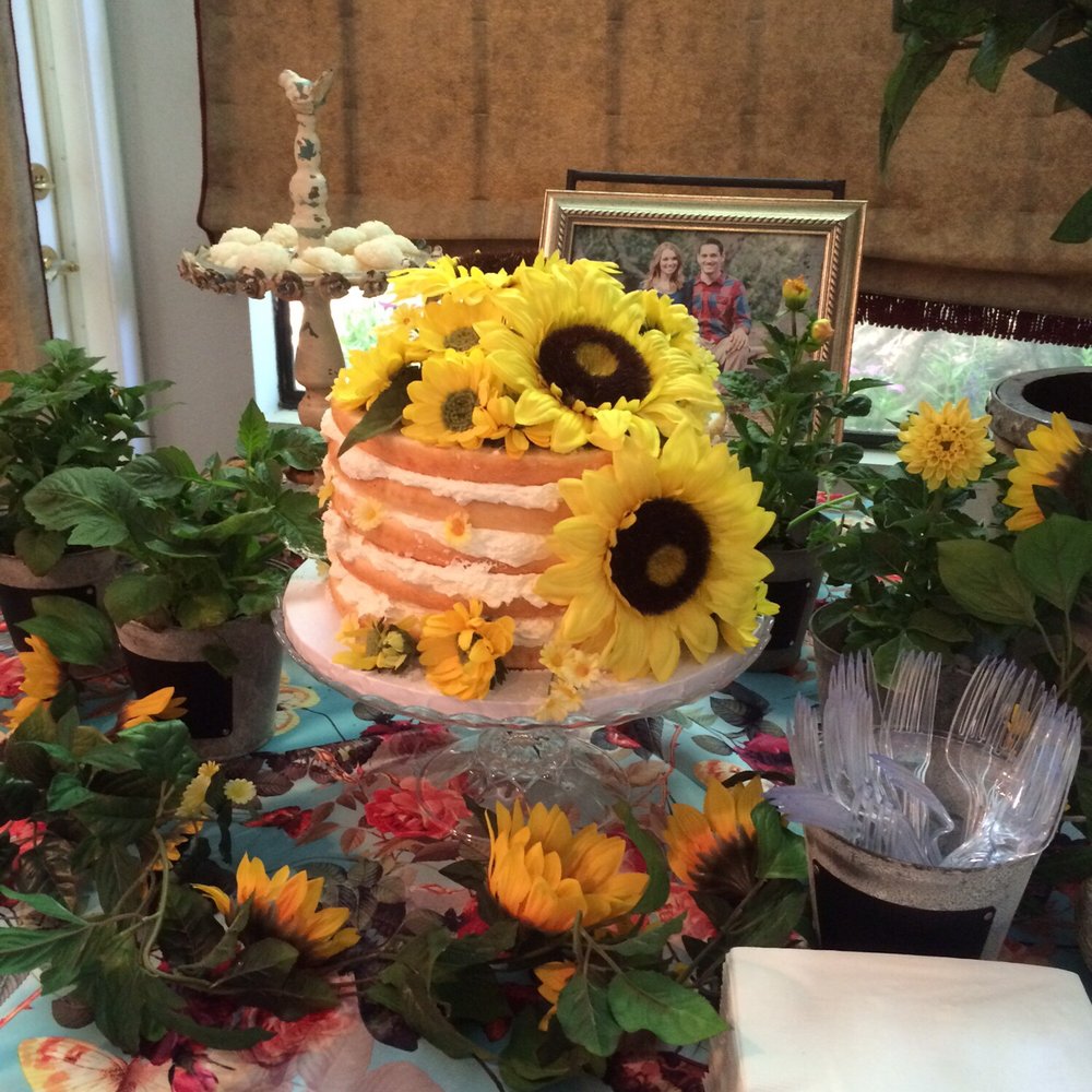 Creative Cakes - They made it look beautiful! - Bakeries Near Me - Anaheim, California