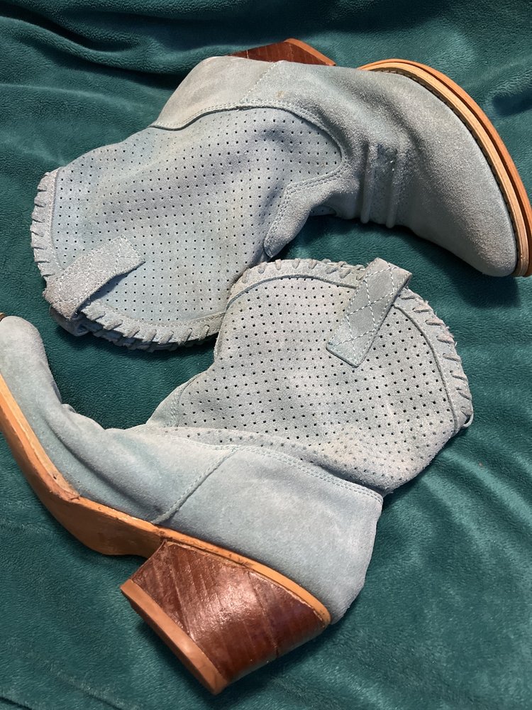 REY’S BOOT AND SHOE REPAIR Updated September 2024 13 Photos & 12 Reviews 14529 Woodforest