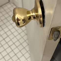 Washington Park Inn - Bathroom doorknob