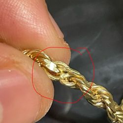 Harry's Jewelry - Pinched but still got a gap