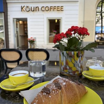 Koun Coffee - Hazelnut croissant - Coffee & Tea Near Me - Vienna, 9 Koun Coffee - Hazelnut croissant - Coffee & Tea Near Me - Vienna, 9