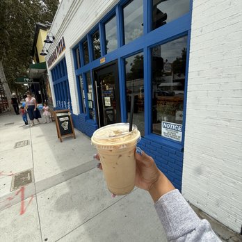 No Days Off Coffee - Latte - Coffee & Tea Near Me - Los Angeles, California No Days Off Coffee - Latte - Coffee & Tea Near Me - Los Angeles, California