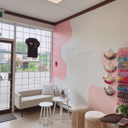 V Beauty Nail Salon