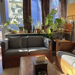 Carving Rock Kitchen - Sitting area