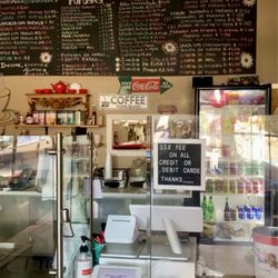 Cafe La Praviana - Colorful & cozy