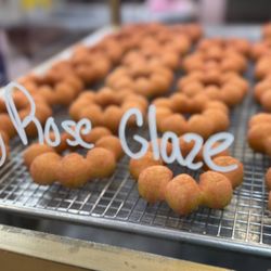 TOMO Tea House - Strawberry Rose Glaze