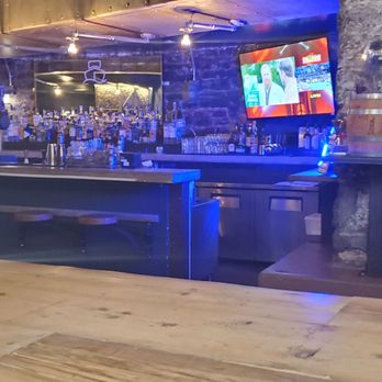 The Hull - Cool vibes, open space - Sports Bars Near Me - Brooklyn, New York The Hull - Cool vibes, open space - Sports Bars Near Me - Brooklyn, New York