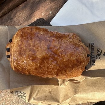 C'est Si Bon Bakery - Pain au chocolat - Bakeries Near Me - Newport Beach, California C'est Si Bon Bakery - Pain au chocolat - Bakeries Near Me - Newport Beach, California
