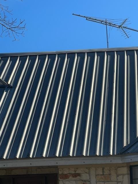 Slide of Falcon Roofing & Construction