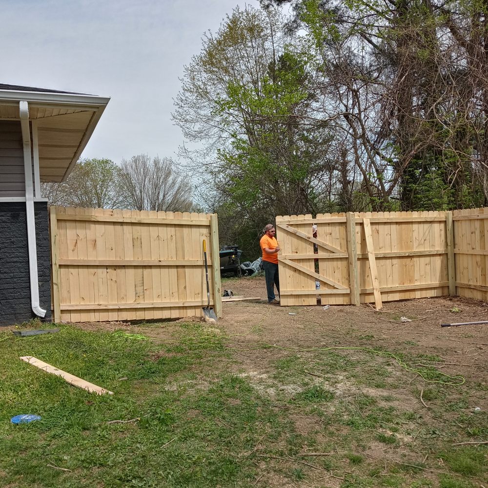 Atomic Fencing - Fences & Gates Near Me Atomic Fencing - Fences & Gates Near Me