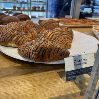 Paris Baguette - Cafes Near Me - Maple Grove, Minnesota Paris Baguette - Cafes Near Me - Maple Grove, Minnesota