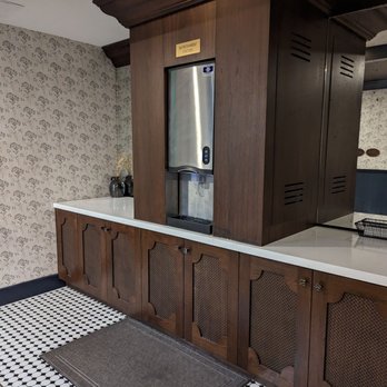 The Advenire - Ice machine that also dispenses water ice combo - Hotels Near Me - St. George, Utah The Advenire - Ice machine that also dispenses water ice combo - Hotels Near Me - St. George, Utah
