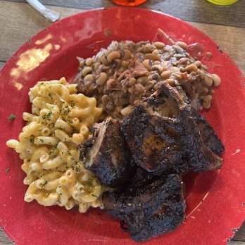 Janet & Ray's - Jerk chicken, black eye peas, mac and cheese - Caribbean Near Me - Tucson, Arizona