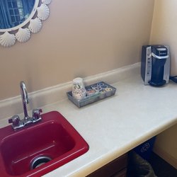 Clipper Ship Inn - Mini kitchen area