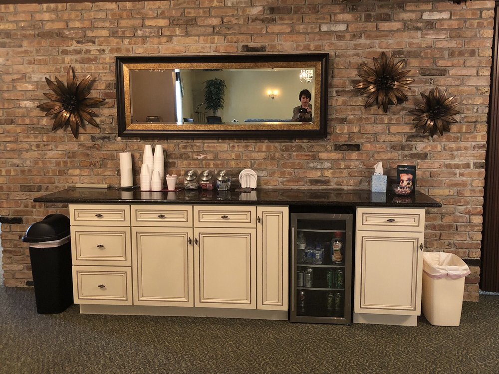 JACOBSON FUNERAL HOME - Updated March 2026 - 12 Photos - 200 LAnse Ave