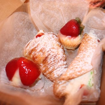 Circo's Pastry Shop - Bakeries Near Me - Brooklyn, New York