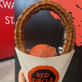 Red Circle Ice Cream - Elmo Crunch Ice Cream & Dulce de Leche Churro - Desserts Near Me - Houston, Texas Red Circle Ice Cream - Elmo Crunch Ice Cream & Dulce de Leche Churro - Desserts Near Me - Houston, Texas