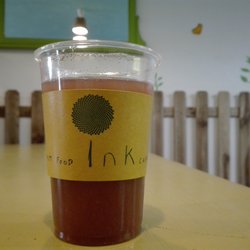 Farm Food Ink Café - Jus du jour rafraîchissant à souhait..