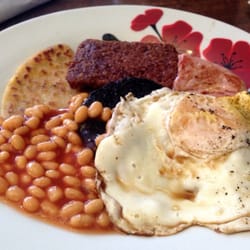 2 Go Cafe - Breakfast with tea & toast £4.95