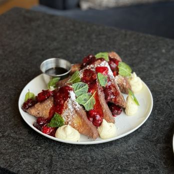 Nido - French toast - New American Near Me - Austin, Texas