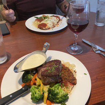 Francesca's Italian Kitchen - Filet Mignon and Chicken Parmigiana - Italian Near Me - Temecula, California