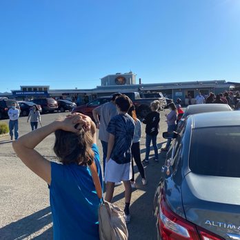 Sam's Chowder House - Insane line for take out - Seafood Near Me - Half Moon Bay, California Sam's Chowder House - Insane line for take out - Seafood Near Me - Half Moon Bay, California
