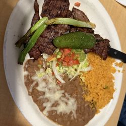 Rio Bravo Family Mexican Restaurant - Carne asada plate