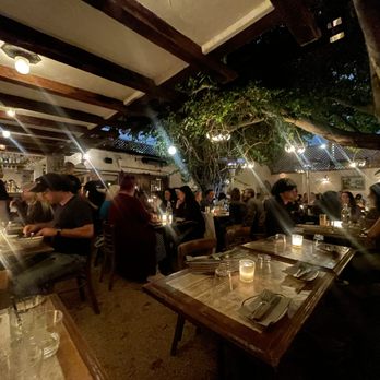 Bacari W 3rd - Low-lit, romantic vibes! - Breakfast & Brunch Near Me - Los Angeles, California