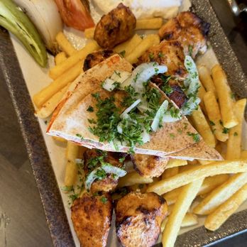 Darna Mediterranean Grill - Middle Eastern Near Me - Temple Terrace, Florida