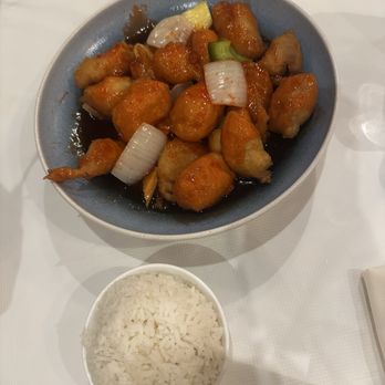 Lu's Sushi & Chinese - Sushi Bars Near Me - Wheaton, Illinois Lu's Sushi & Chinese - Sushi Bars Near Me - Wheaton, Illinois