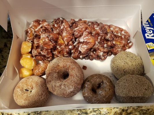 Earnest Donuts by null