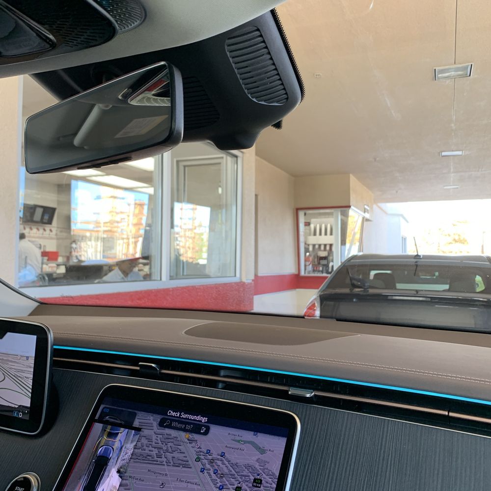 In-N-Out Burger - Friendly Drivethru - Burgers Near Me - San Carlos, California In-N-Out Burger - Friendly Drivethru - Burgers Near Me - San Carlos, California