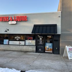 Villa Wines and Liquor