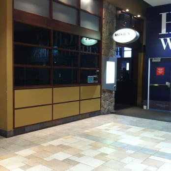 Moxies Square One Restaurant - Canadian (New) Near Me - Mississauga, Ontario Moxies Square One Restaurant - Canadian (New) Near Me - Mississauga, Ontario