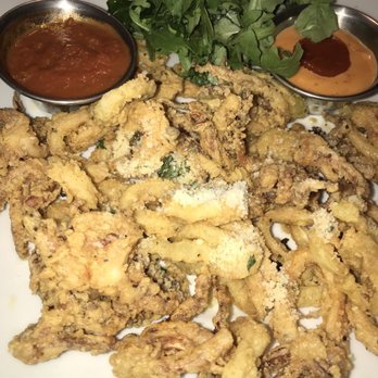 Houlihan's - Calamari - Bars Near Me - Secaucus, New Jersey