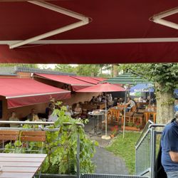 Dorfwirtschaft - Gemütlicher Biergarten im Hinterhof