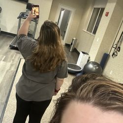 Bob Steele Salon