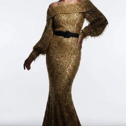 2752A, an exclusive statement gown alive with movement and shine. Meticulously crafted in bugle fringe beading.@coutureshopla