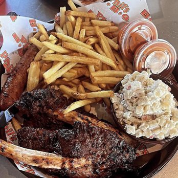 Phil's BBQ - Barbeque Near Me - San Diego, California Phil's BBQ - Barbeque Near Me - San Diego, California