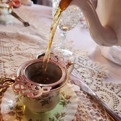 Quintealia's Tea Parlor