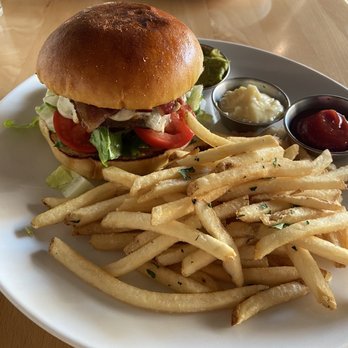 Book Club Restaurant - Bacon & Avocado Burger - New American Near Me - Minneapolis, Minnesota