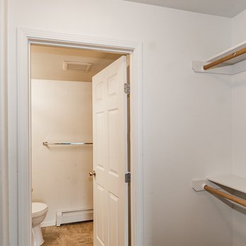 Town Square Manor - 2 Bedroom - Apartments Near Me - Anchorage, Alaska