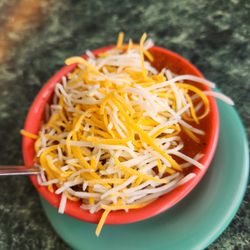 Chris's Chuck Wagon Diner - Chili with extra cheese