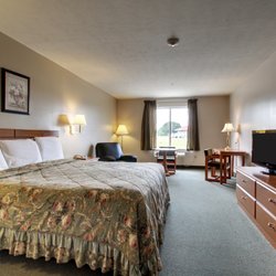 Key West Inn - Hamilton - King Guestroom