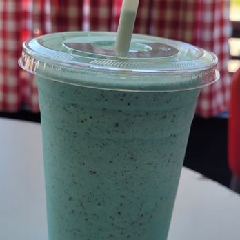 Beanie'S Ice Cream & Candy Parlor - Blue cookie milkshake - Ice Cream & Frozen Yogurt Near Me - Dundalk, Maryland