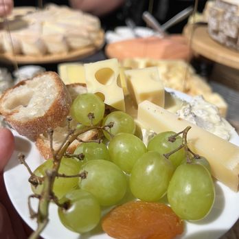 French Cheese Board - Cheese plate - Cheese Shops Near Me - New York, New York French Cheese Board - Cheese plate - Cheese Shops Near Me - New York, New York