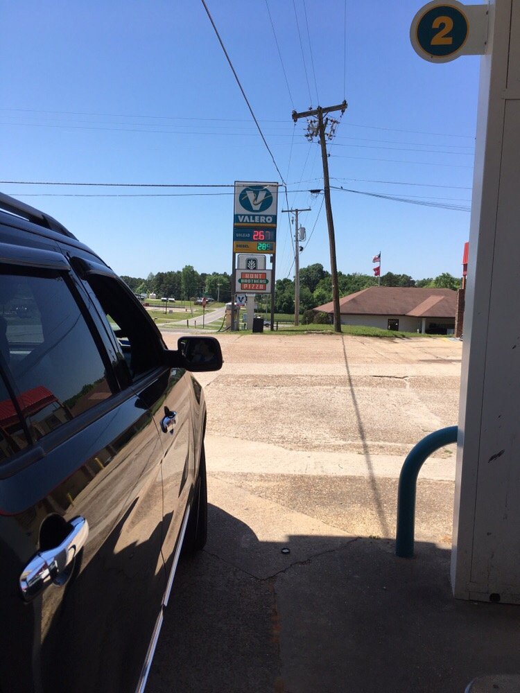 VALERO GAS STATION Updated September 2024 2100 AR56, Calico Rock